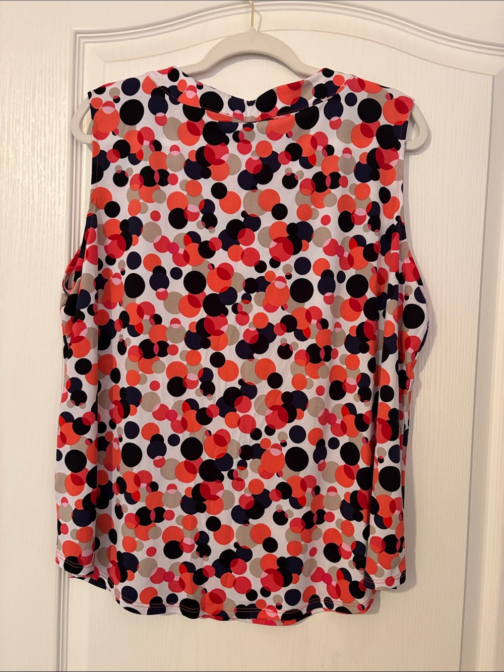 Jones Studio Coral, Black & Cream Polka Dot Sleeveless Camisole - Picture 11 of 12
